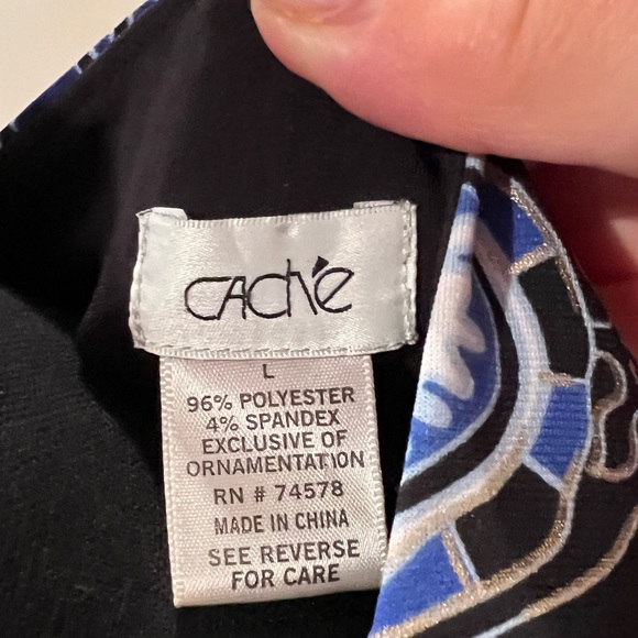 Cache elegant dress with beaded shoulders and nice belt size L  timeless piece - Picture 14 of 15